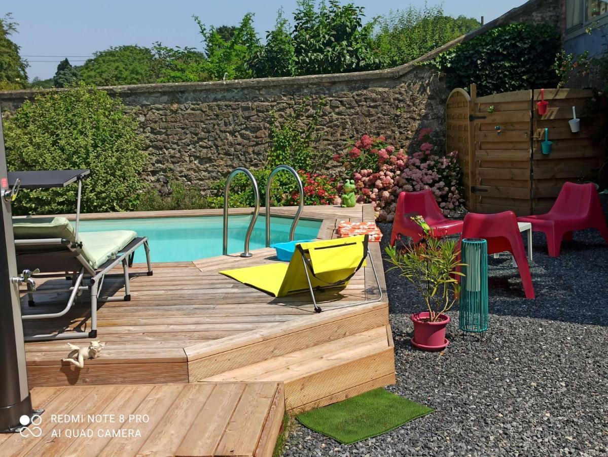 Au Crapaud Charmant Merbes-le-Chateau ภายนอก รูปภาพ